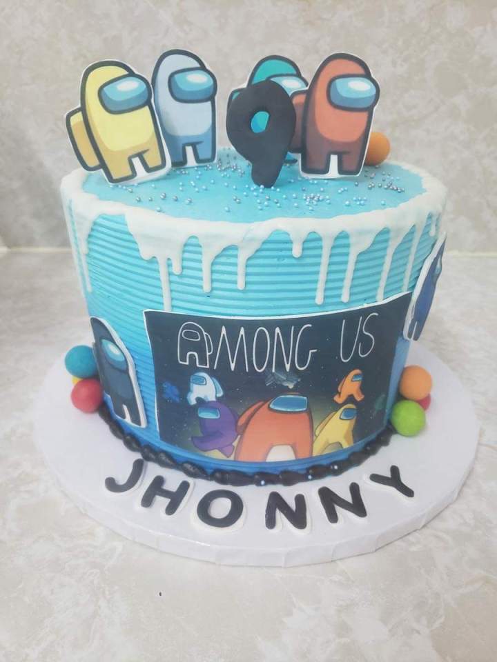 Gâteau d'anniversaire Among Us Mercier