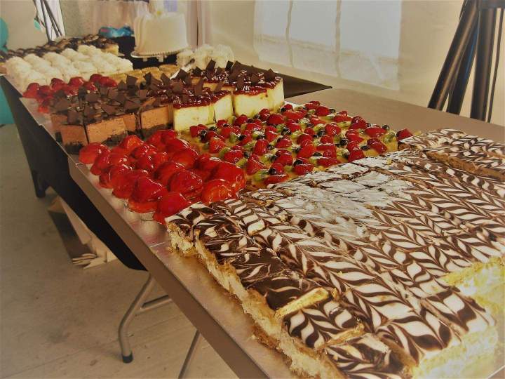 Luxury custom cakes Mercier