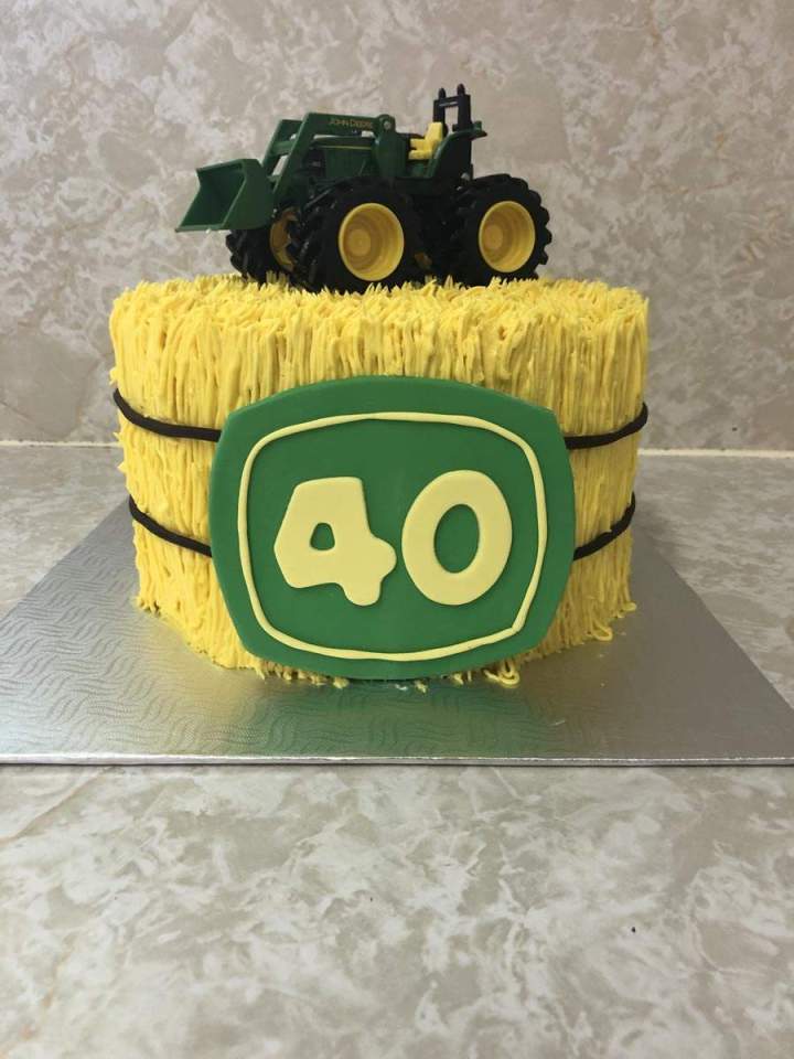 Personalized cake creations in Mercier