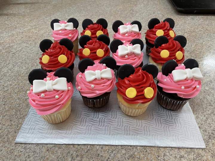 Unique cake designs in Mercier