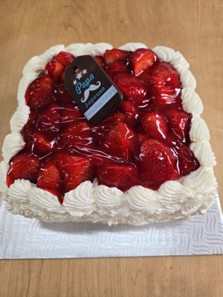 Unique cake designs in Mercier